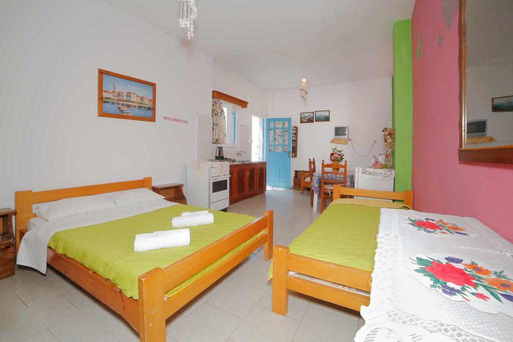 Mira Mare Studios Lipsi Habitación foto
